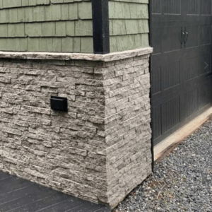 Pros and Cons of Veneer Stone Siding